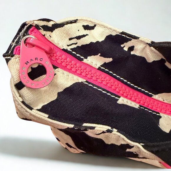 Marc Jacobs Tote - Picture 3 of 4